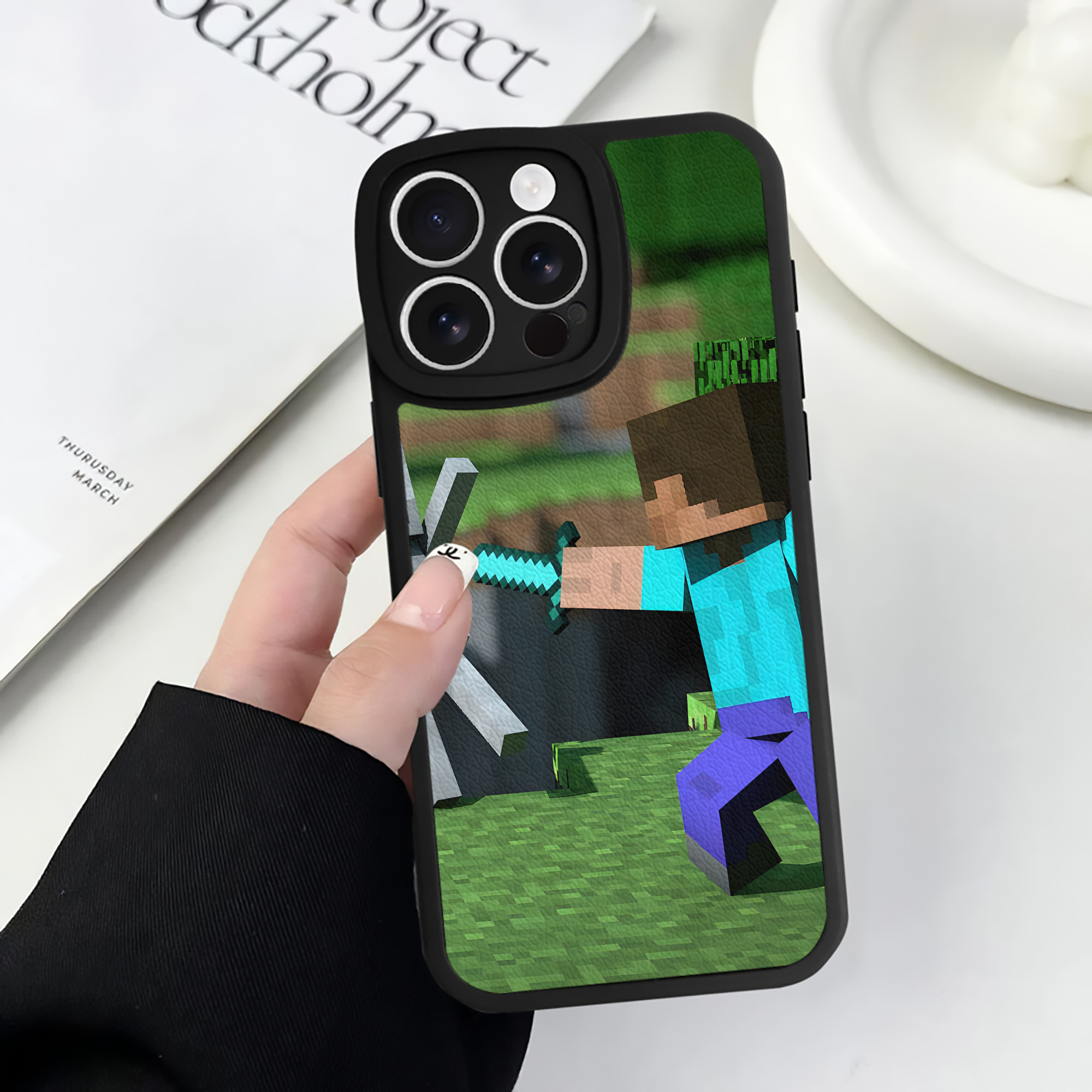 （画像用） マインクラフト ブロックの世界 Minecraft MC Block world 【iPhone 16シリーズ対応】シリコンスマホケース（レザー調） 材質：シリコン